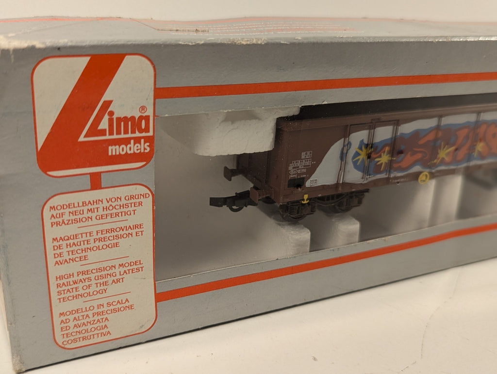 Lima HO Gauge DR Eas High-Sided Open Wagon – Graffiti