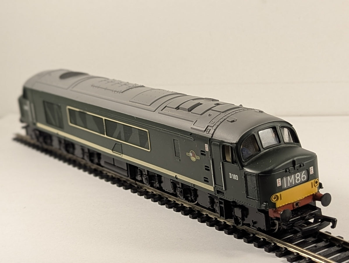 Bachmann OO Gauge Class 46 Peak Diesel Locomotive D193 BR Green 31-077
