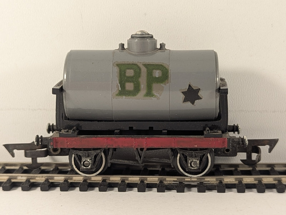Tri-ang OO Gauge Shell / BP Tank Wagon Shell / BP Grey R.12