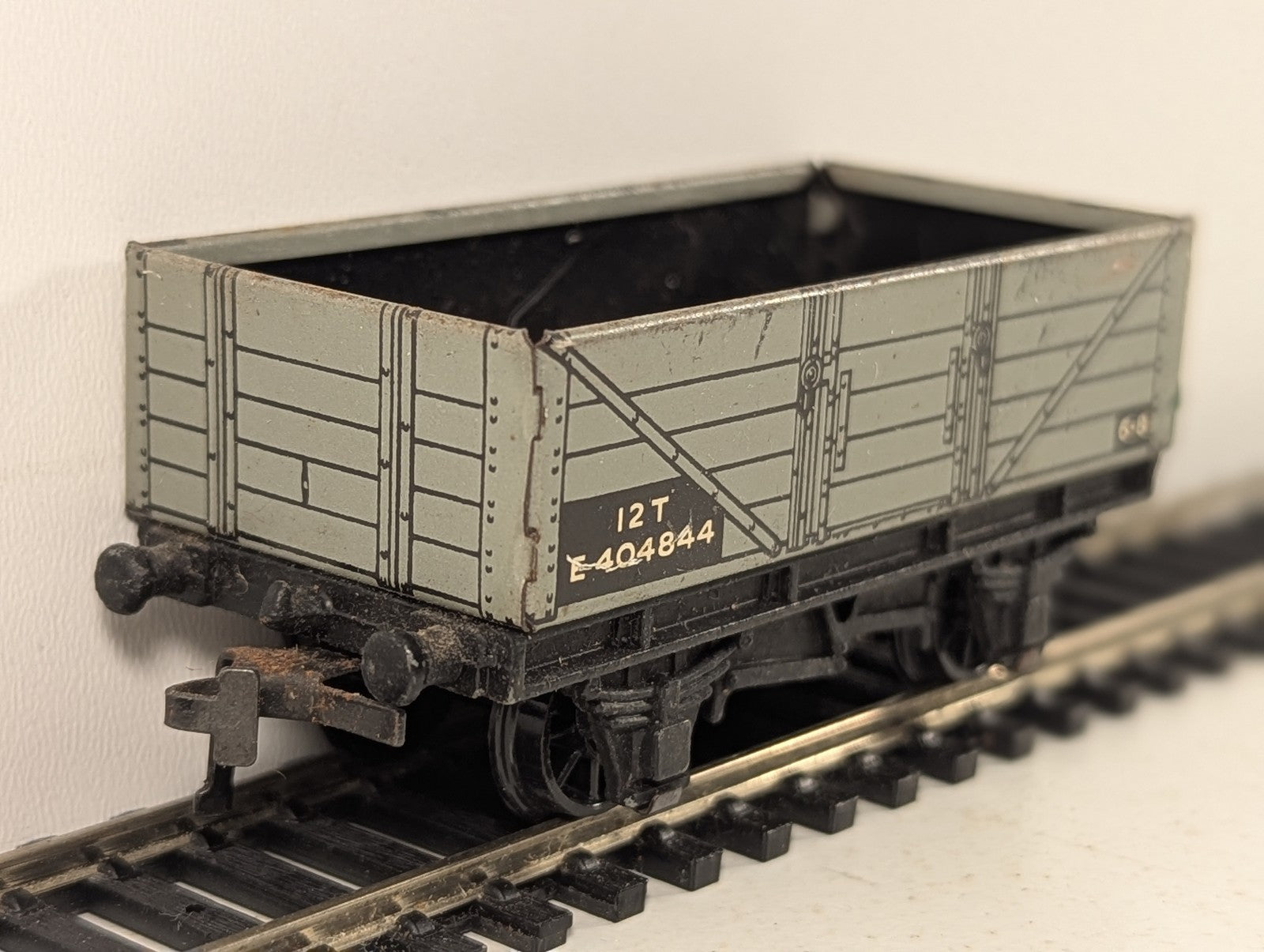 Hornby Dublo OO Gauge 12-Ton Open Wagon E404844 BR Grey D1