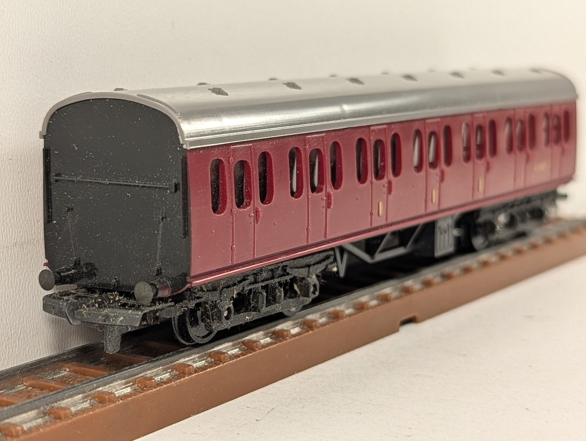 Tri-ang TT Gauge BR Main Line Composite Coach Passenger Coach 41007 BR Maroon