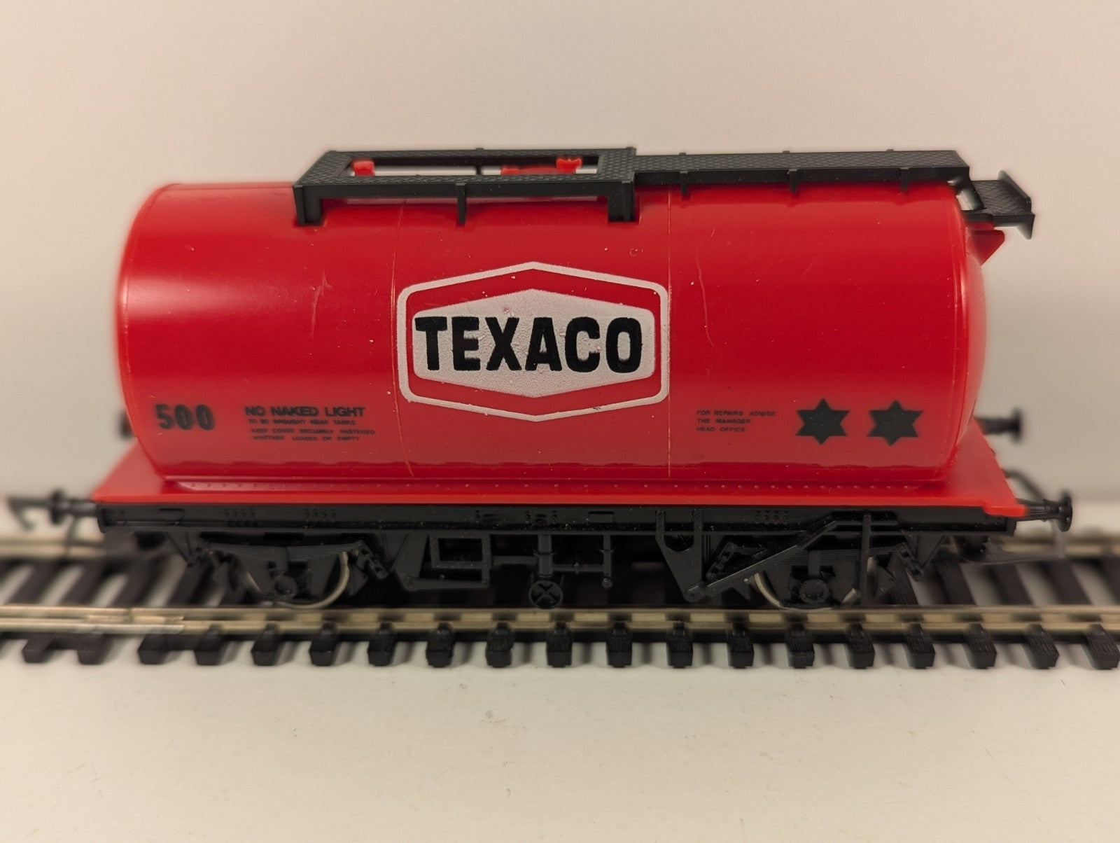 Hornby R184 OO Gauge Texaco Tank Wagon