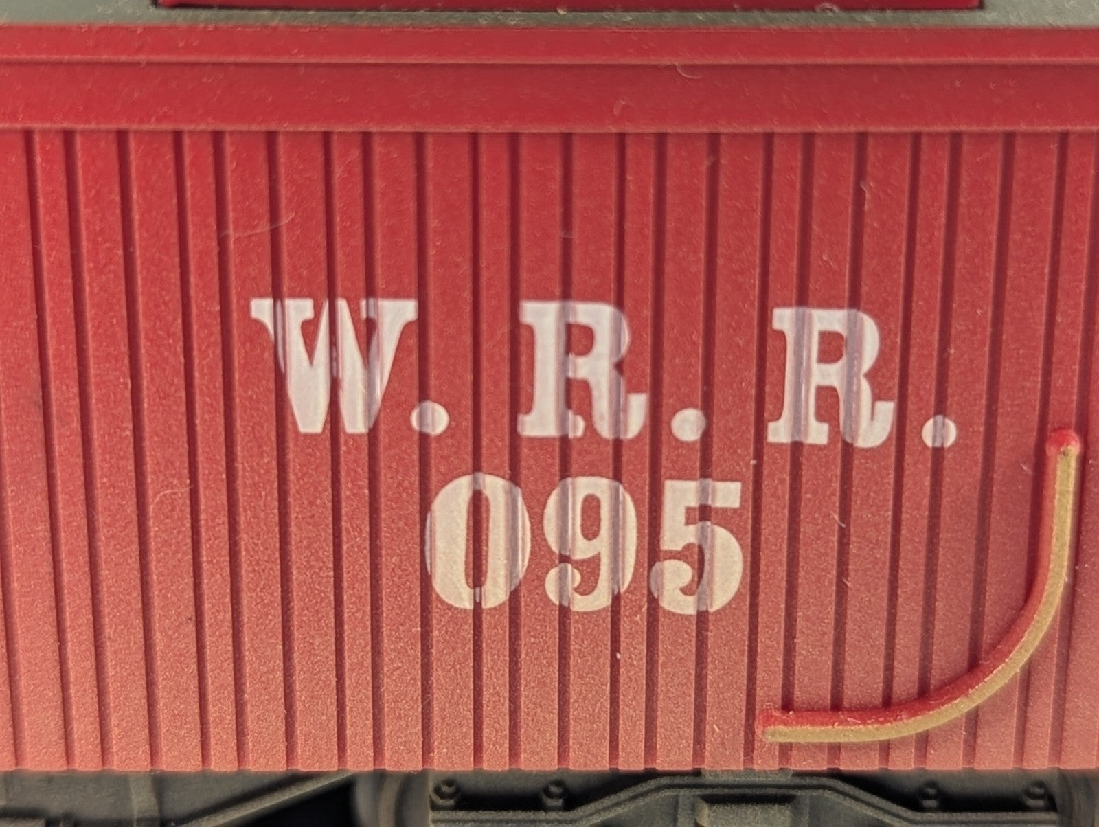 Hornby R1149 OO Gauge Disney Pixar Toy Story 3 Caboose - Split from Train Set