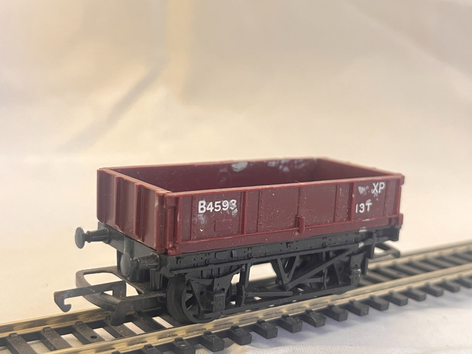 Tri-ang Hornby OO Gauge R113 Maroon Dropside Goods Wagon