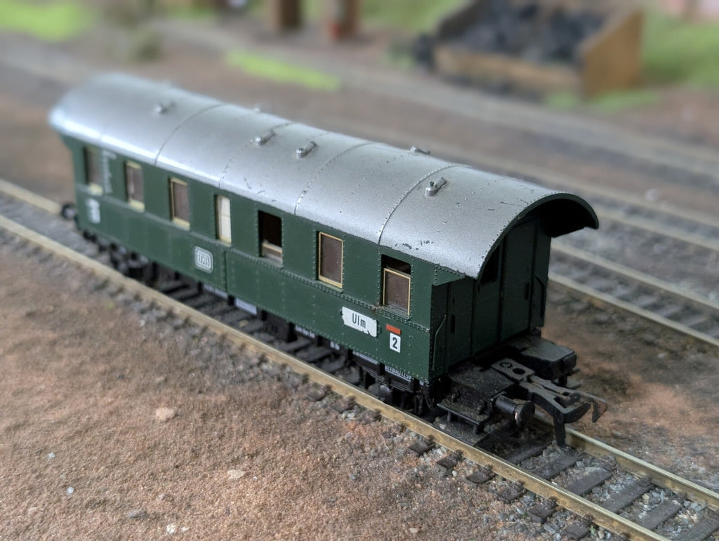 Lima HO Gauge DB 2nd Class Passenger Coach E640a No. 27261 "Nürnberg – Ulm"