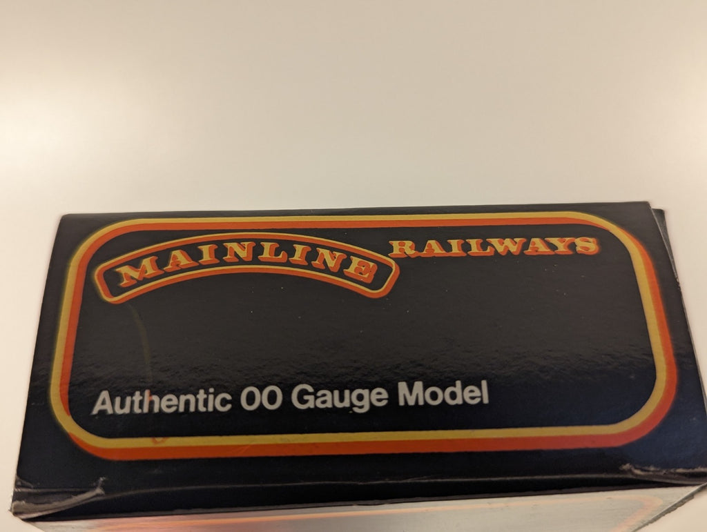 Mainline Railways 37-109 OO Gauge LMS 57' Panelled 1st/3rd Corridor Composite