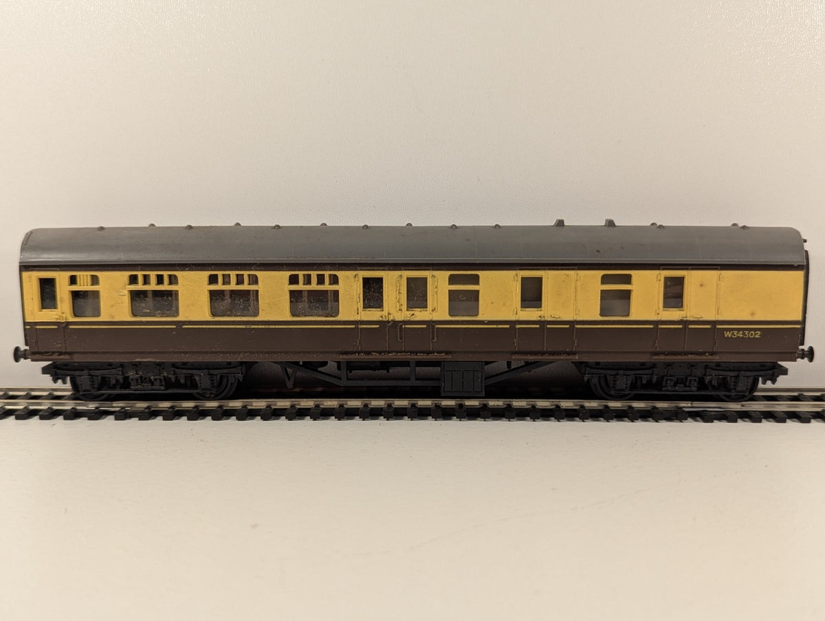 Tri-ang R329 OO Gauge BR Mk1 Brake Second Coach W34302