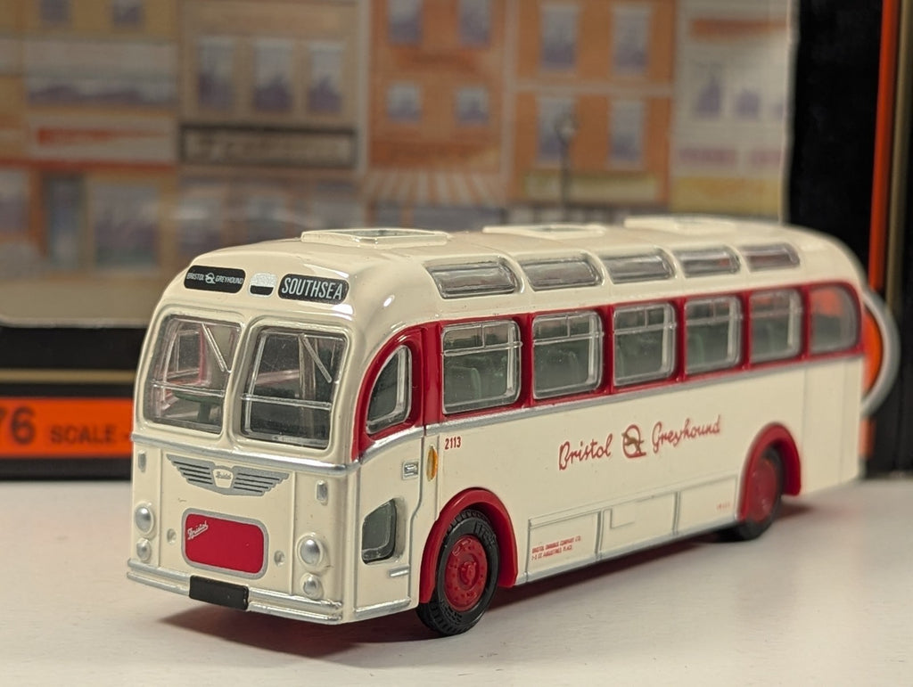 Exclusive First Editions 16201 OO Gauge Bristol MW BristolGreyhoundCoach - Boxed