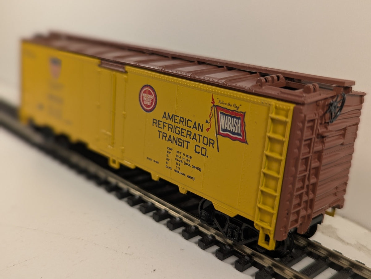 Athearn HO Gauge American Refrigerator Transit Reefer Wagon