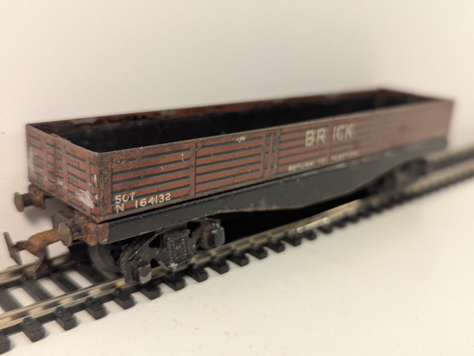 Trix TTR OO Gauge Bogie Brick Wagon