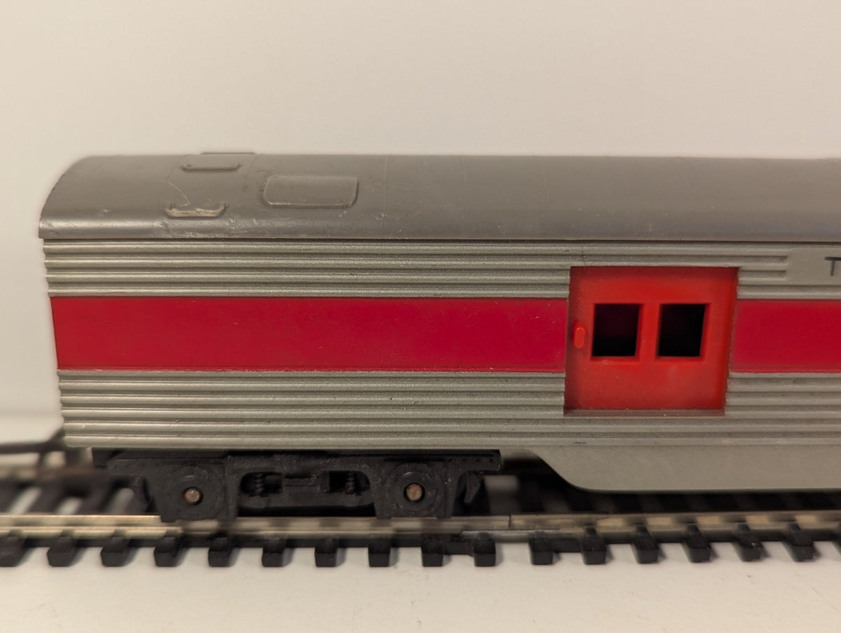 Tri-ang OO Gauge R130 Transcontinental Baggage Car