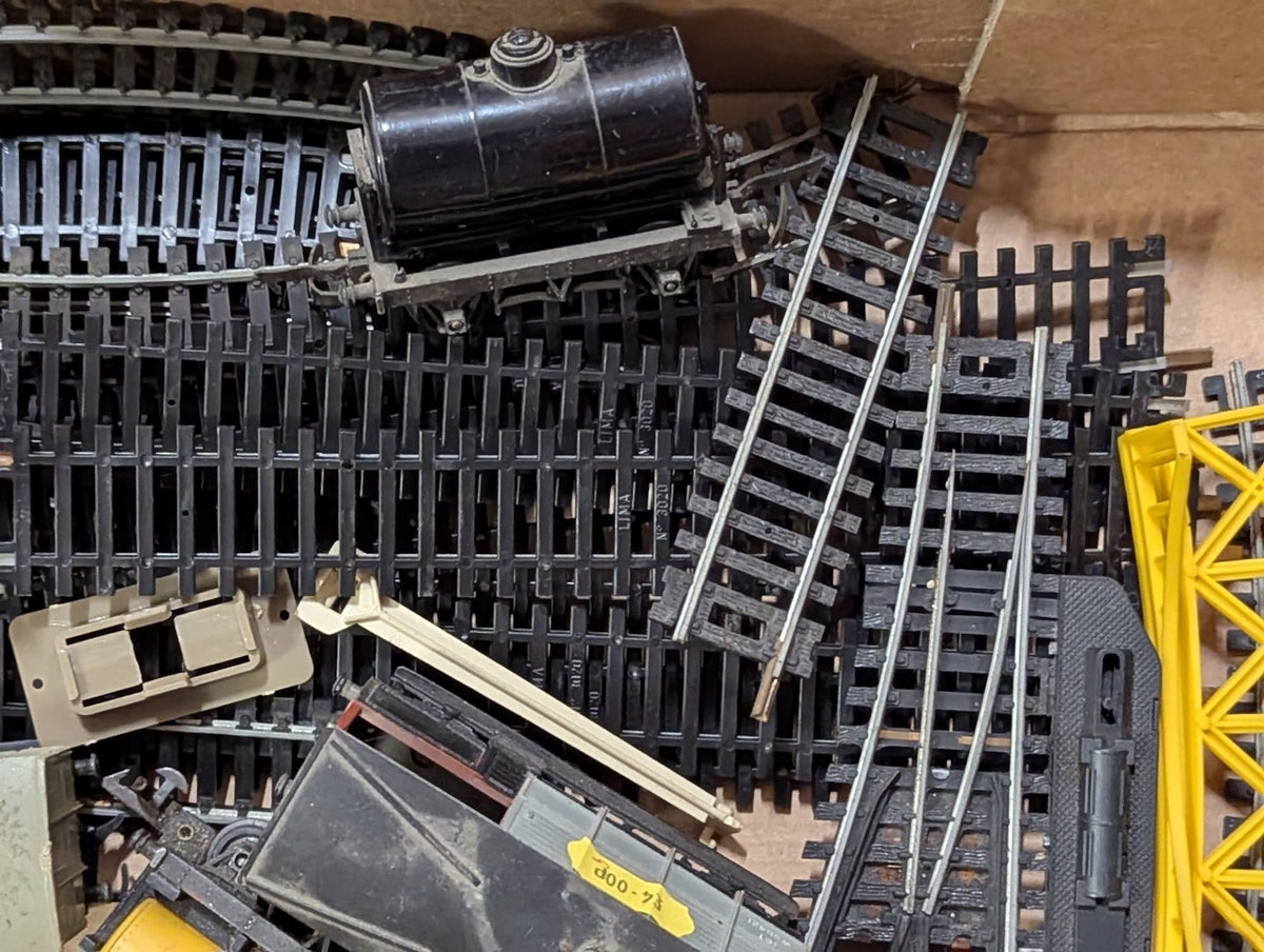 Mixed OO Gauge Model Railway Track, Wagons and Operating Gantry Crane Parts