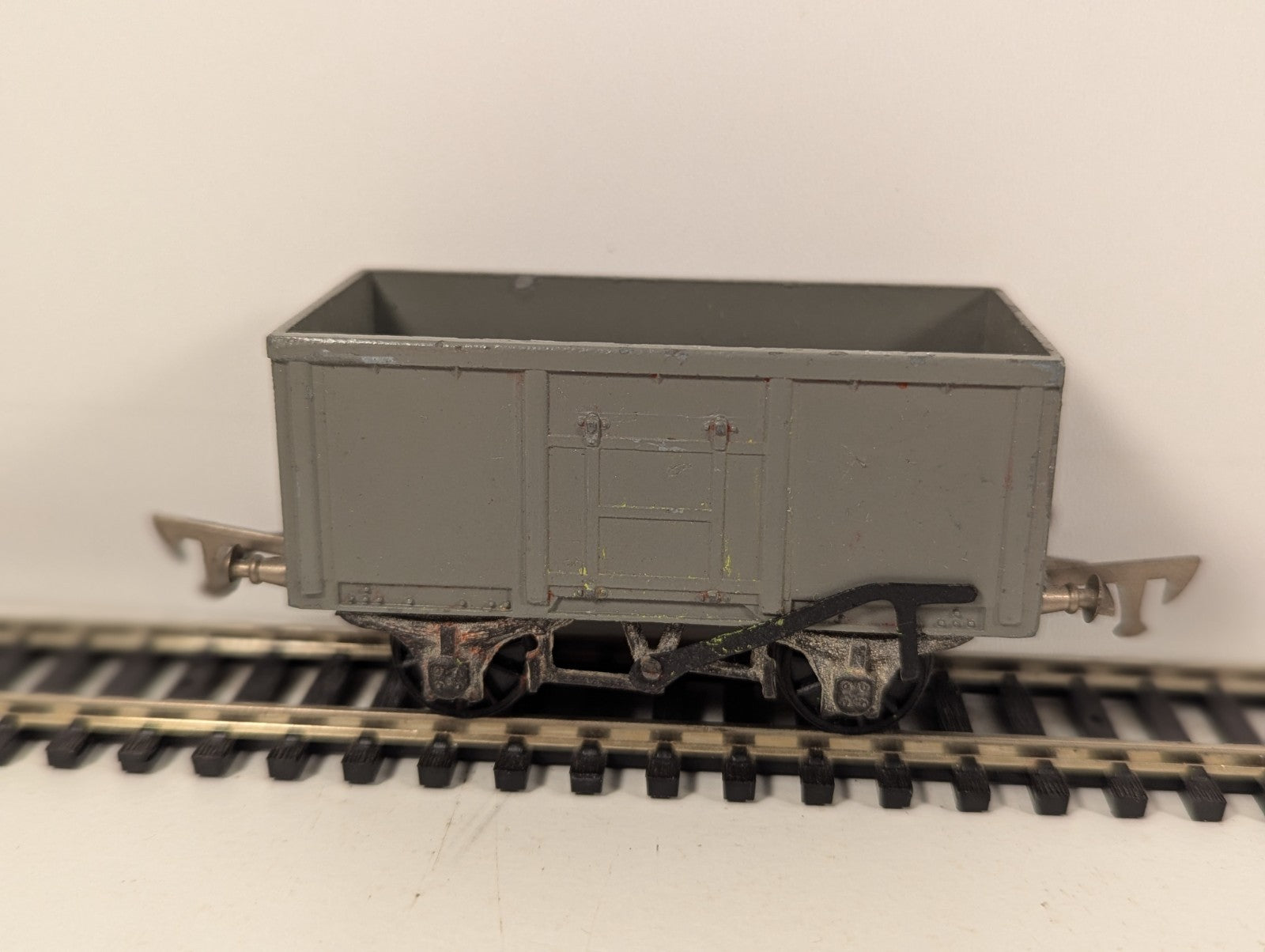 Graham Farish OO Gauge BR 16 Ton Mineral Wagon