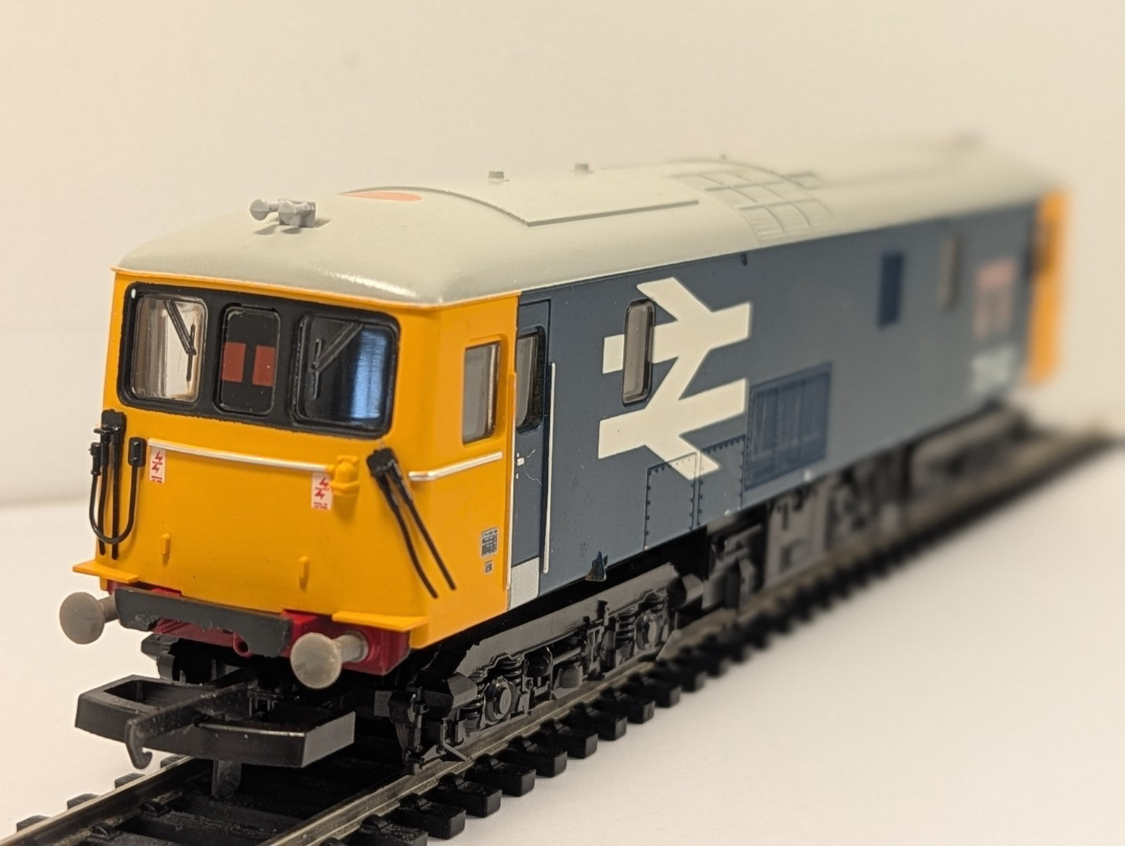 Lima OO Gauge Class 73 73142 'Broadlands' Locomotive BR Large Logo