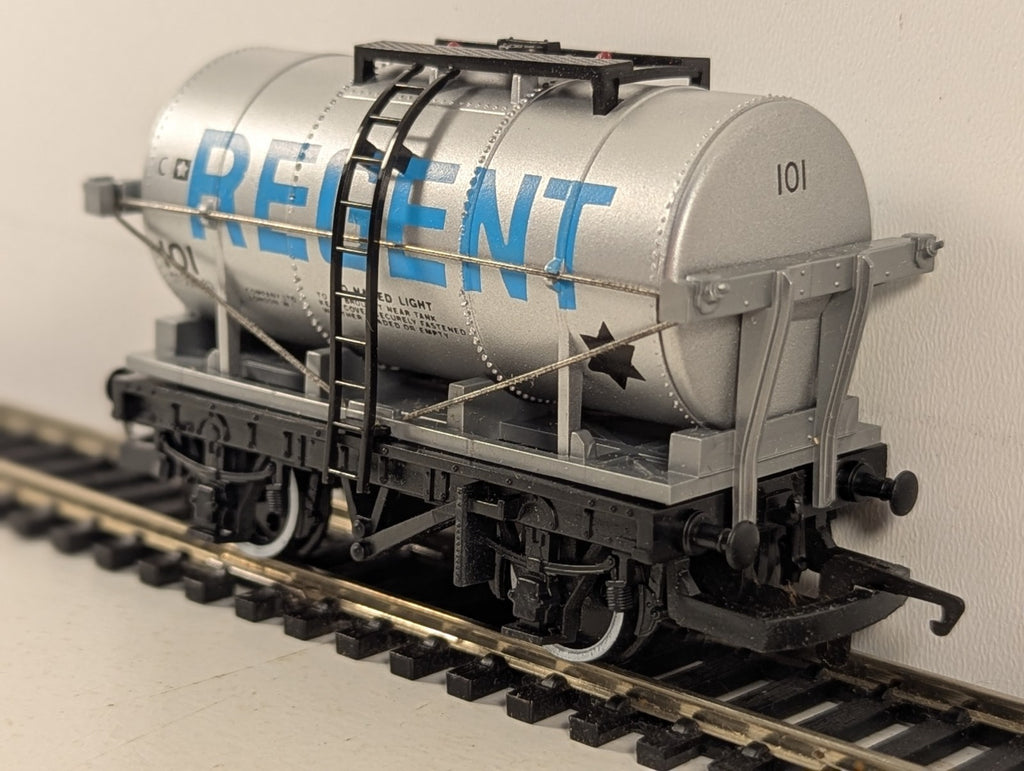 Hornby OO Gauge Regent Tank Wagon Goods Wagon 101 R.025