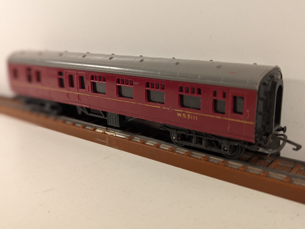 Tri-ang TT Gauge BR Mk1 Corridor Brake Coach