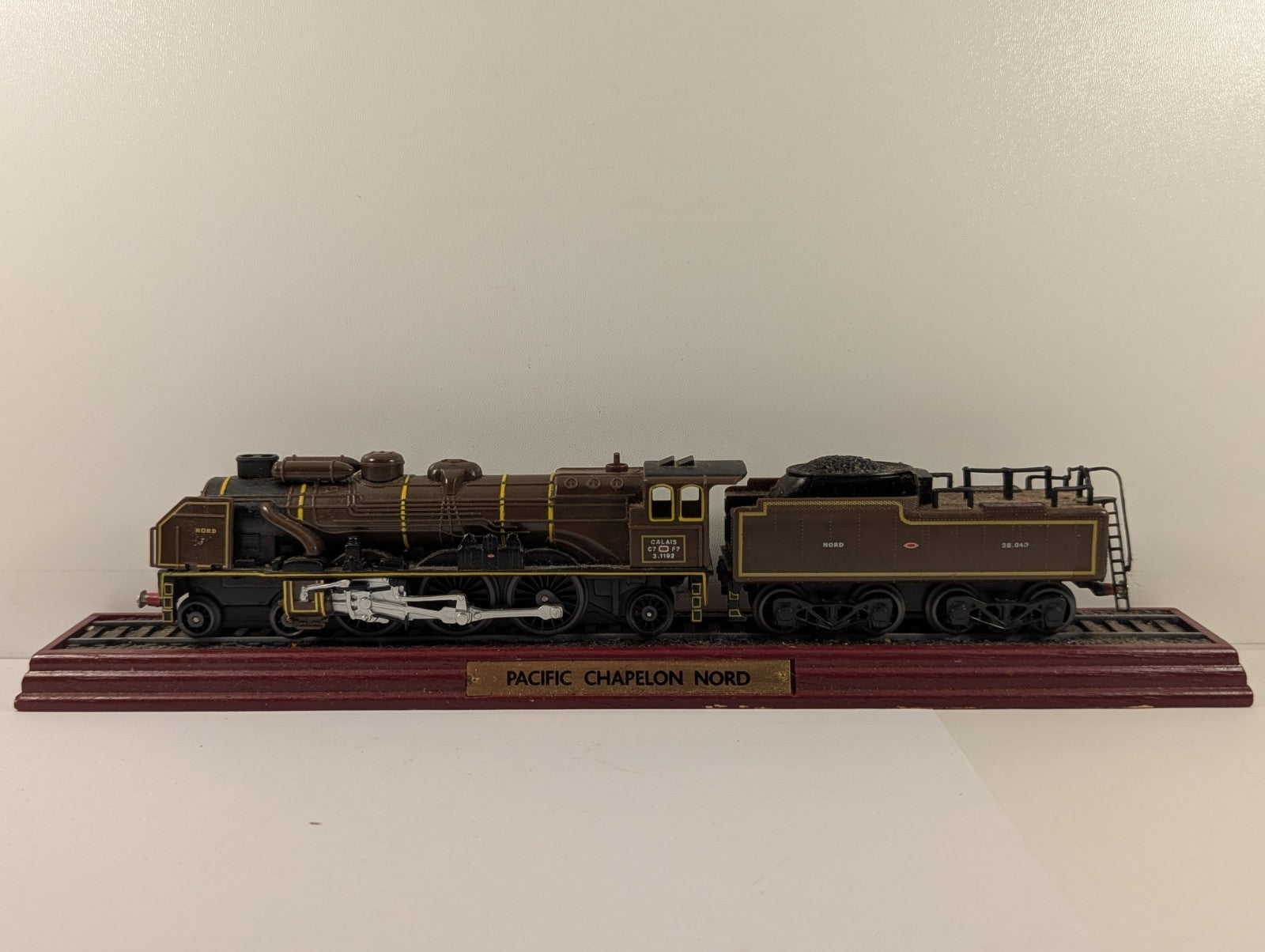 Atlas Editions 1:100 Scale Pacific Chapelon Nord Static Steam Locomotive