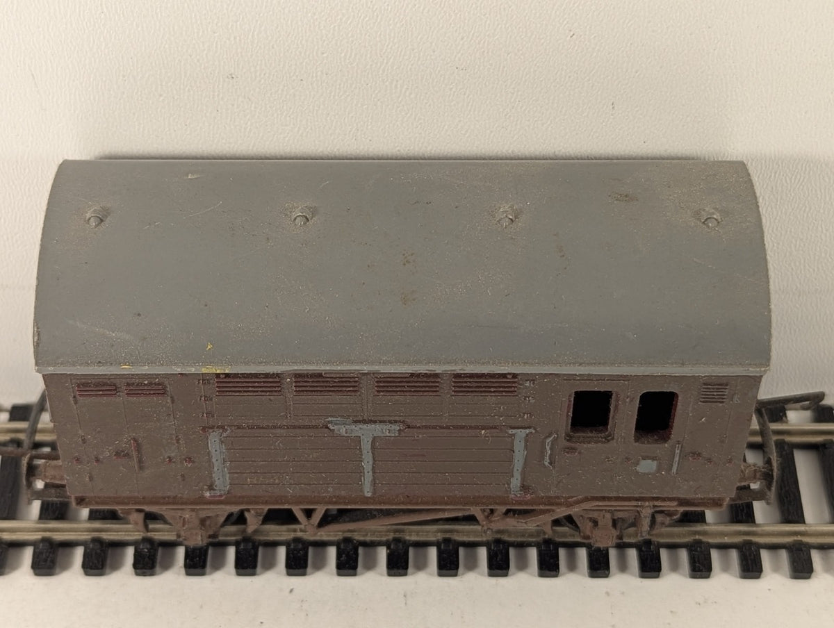 Tri-ang OO Gauge SR Utility Van Goods Wagon Repainted Brown R.16