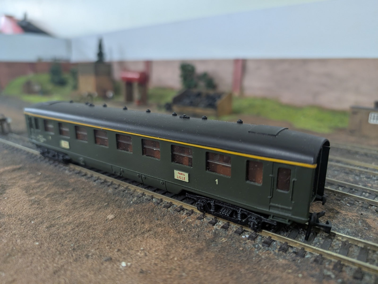 Hornby Acho Passenger Coach 733 Passenger 2nd Class