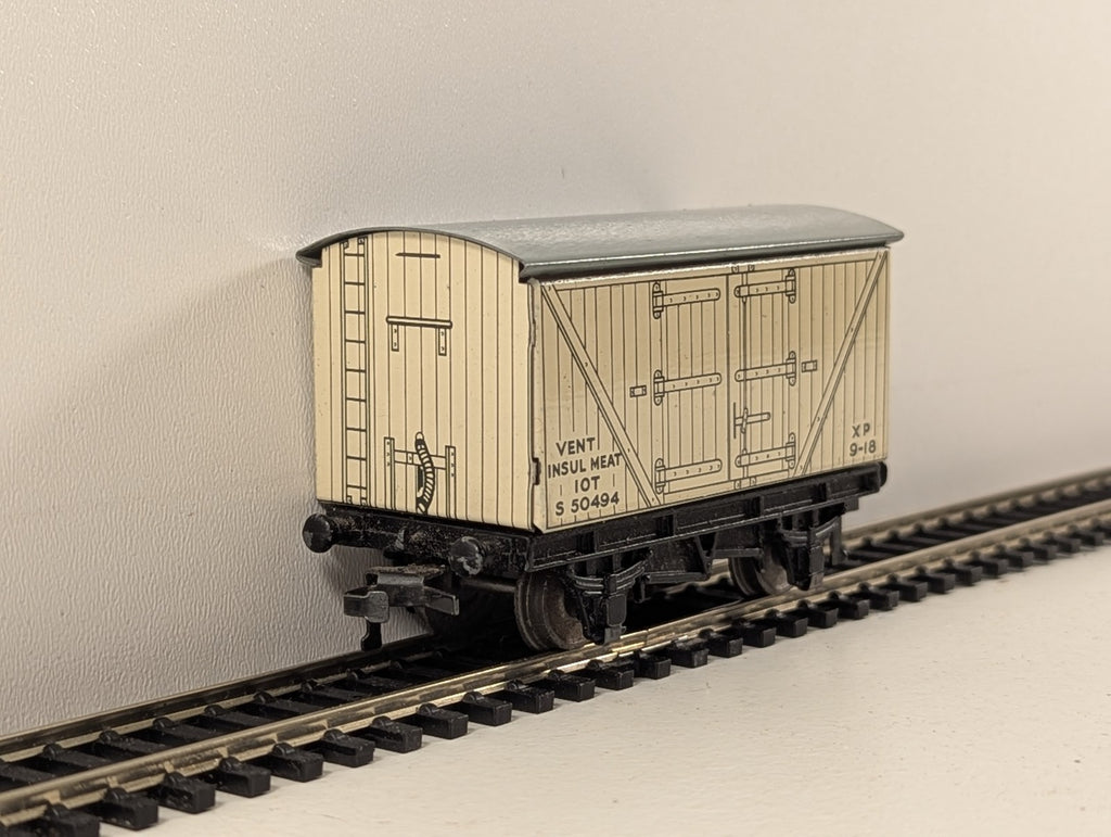 Hornby Dublo 32065 OO Gauge BR White D1 Meat Van - Boxed