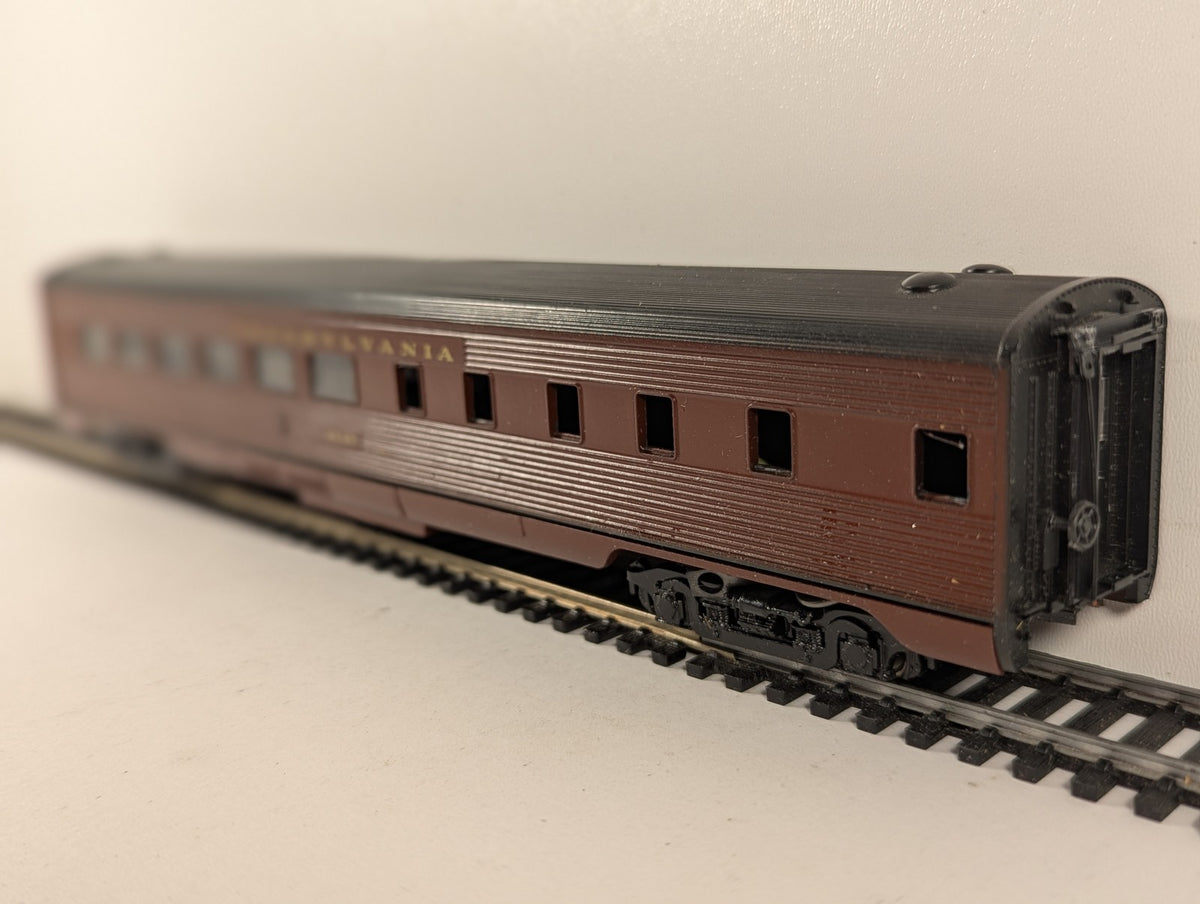 Athearn HO Scale Streamlined Coach Passenger Coach 4949