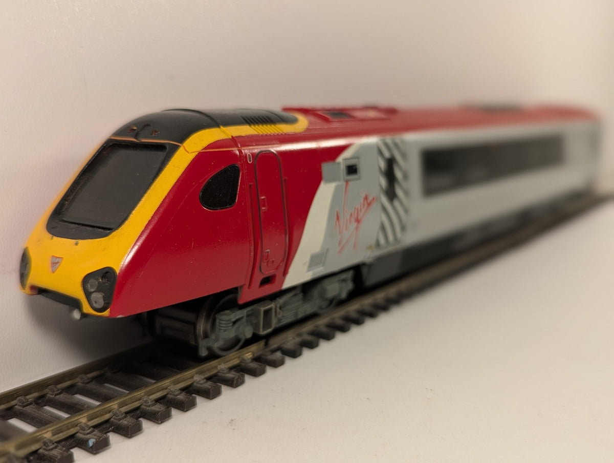 Bachmann OO Gauge Class 221 Super Voyager Driving Car Diesel Multiple Unit 60351