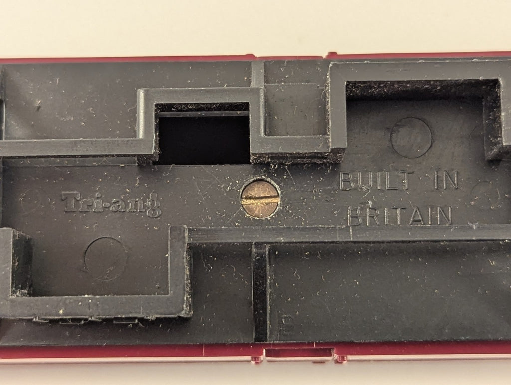 Tri-ang OO Gauge BR Maroon Mk1 Full Brake Coach