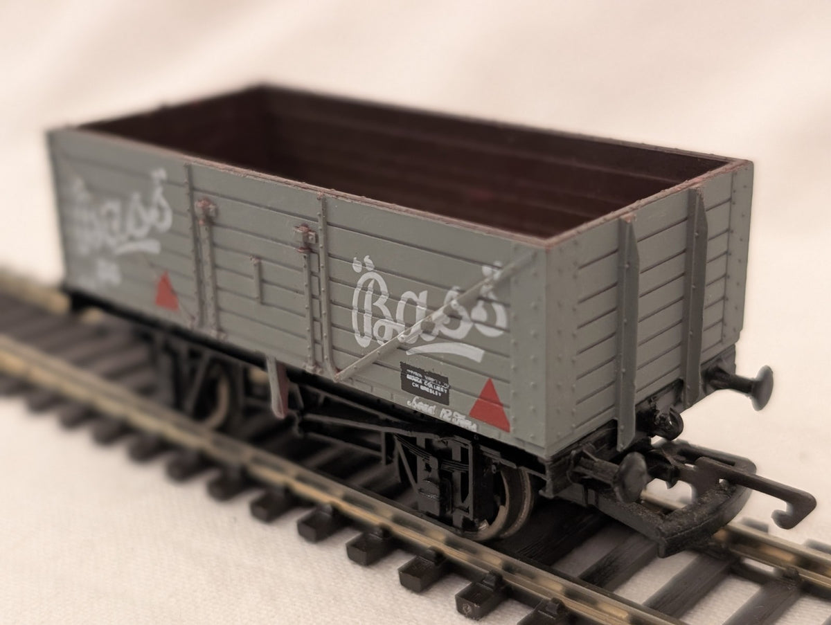Dapol OO Gauge B171 Bass 7 Plank Wagon