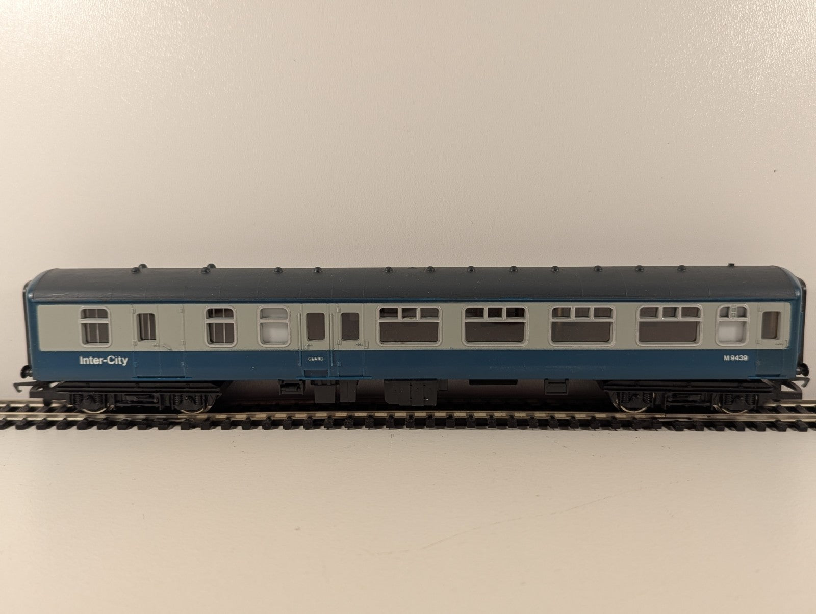 Hornby R418 OO BR Blue Grey Brake Second M9439