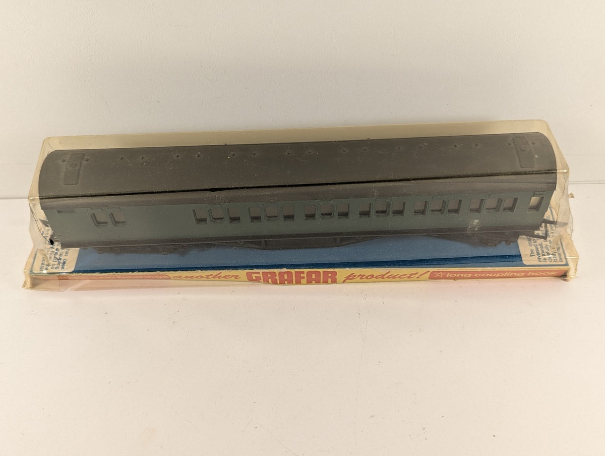 Graham Farish OO Gauge Southern Railway Suburban Brake Coach Passenger Coach