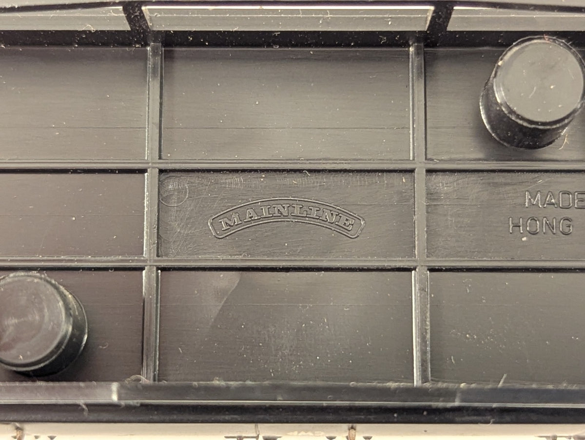 Mainline OO Gauge GWR Brake Third Coach Chocolate & Cream