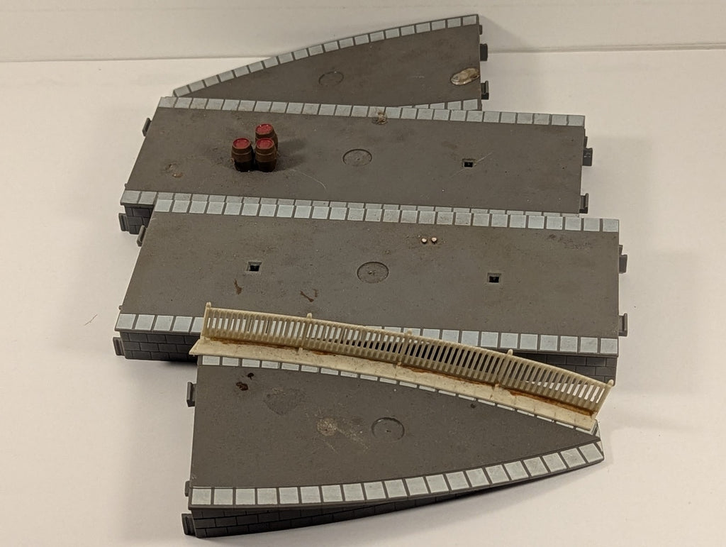 Hornby OO Gauge Station Platform Straight and Ramp Sections Platforms