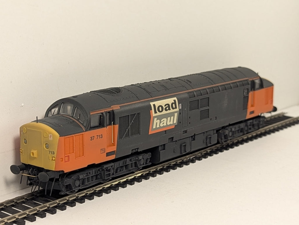 Lima OO Gauge Class 37 Diesel Locomotive 37713 Loadhaul 204856A7