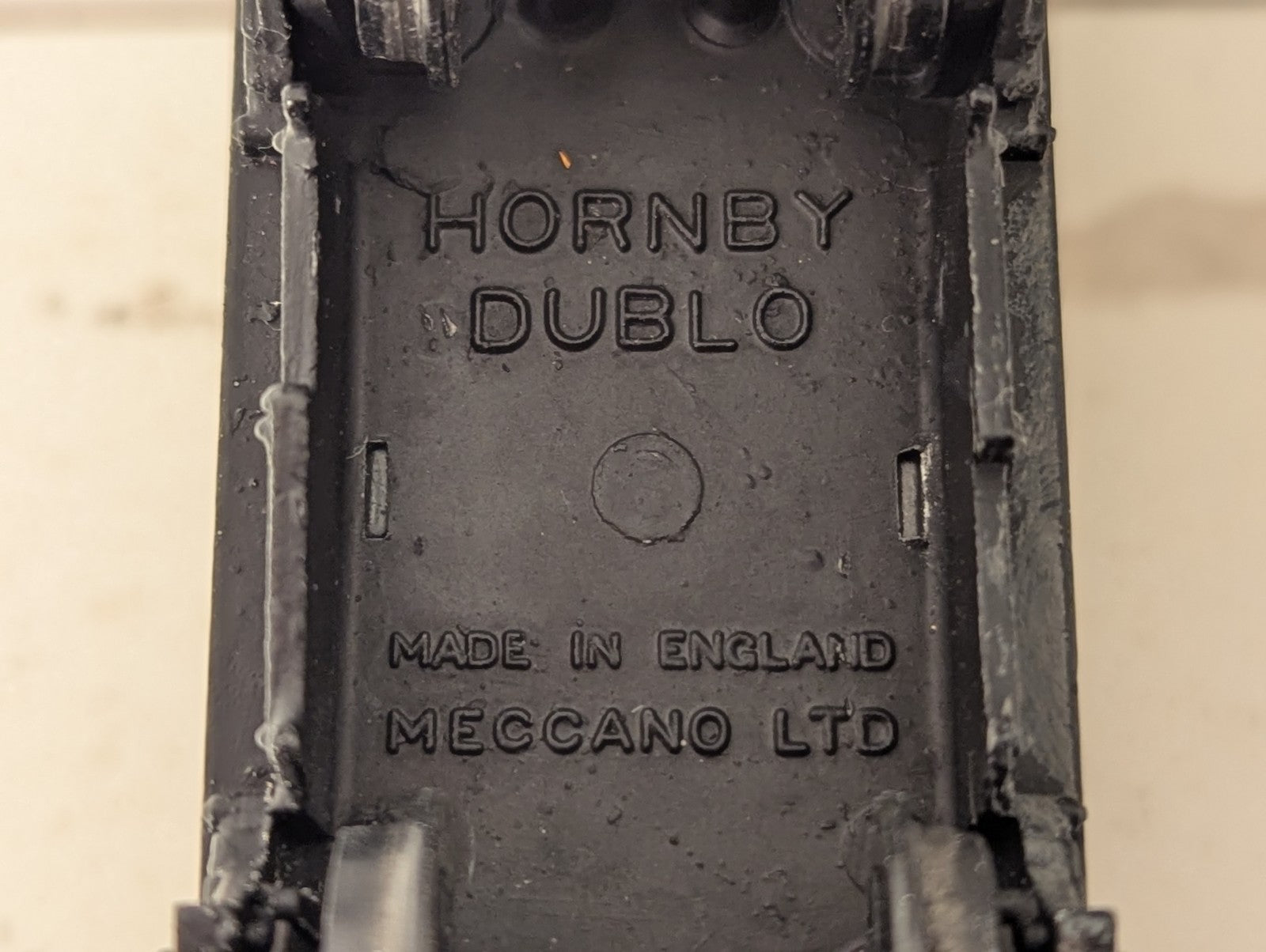 Hornby Dublo OO Gauge Shell Lubricating Oil 14T Tank Wagon (Damaged Paint)