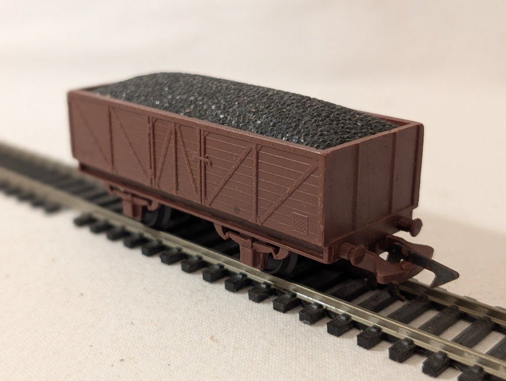Jouef Playcraft HO Scale Brown Coal Hauler