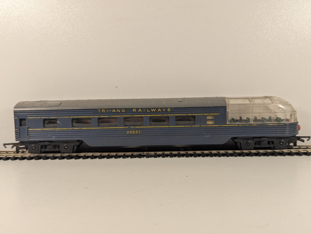 Tri-ang R133 Transcontinental Observation Car OO Gauge