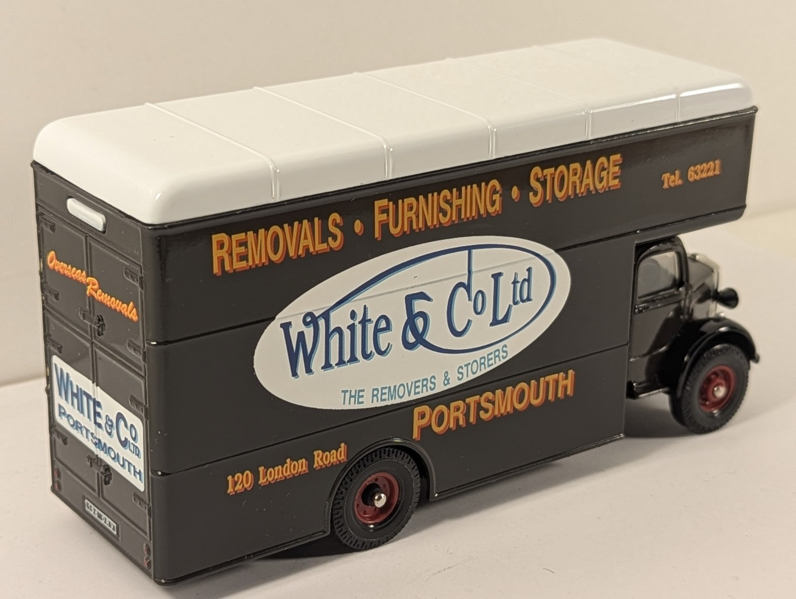 Corgi 97018 Bedford Pantechnicon White & Co Portsmouth