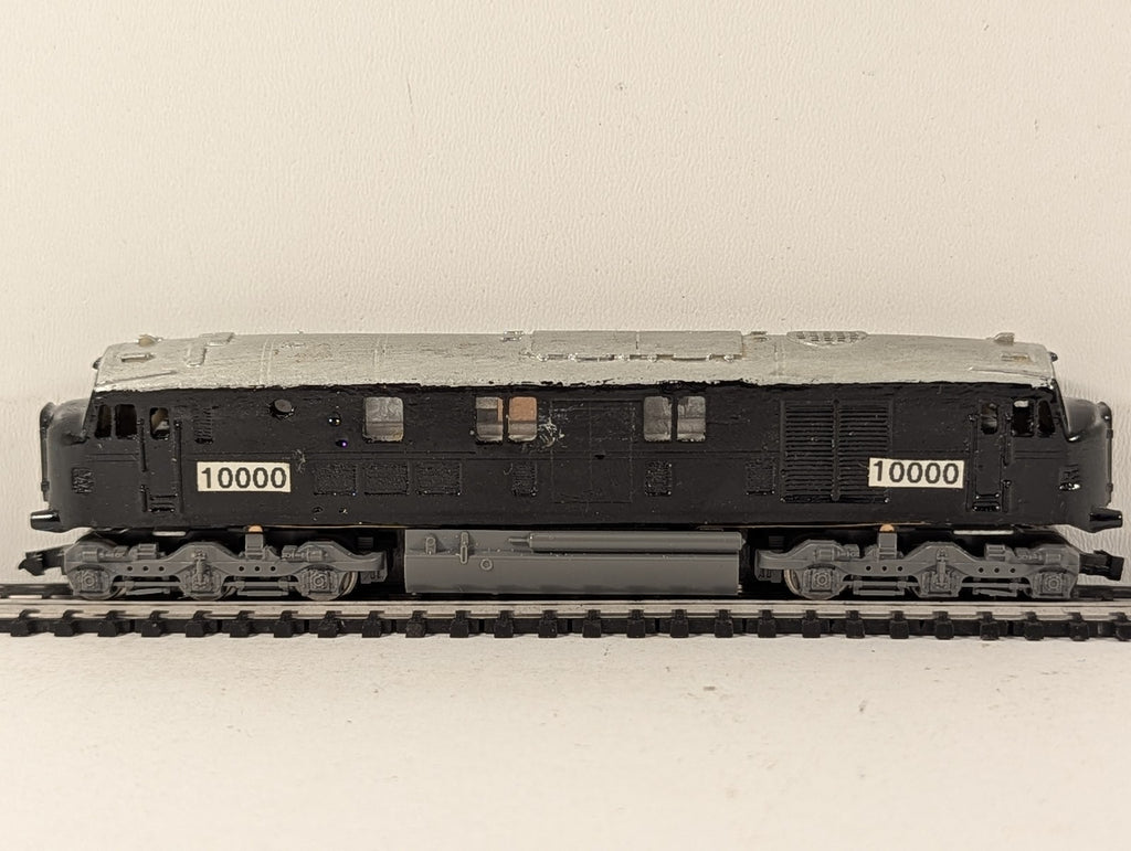 Hornby Minitrix N Gauge Class D16/1 LMS 10000 Diesel Locomotive Black and Silver