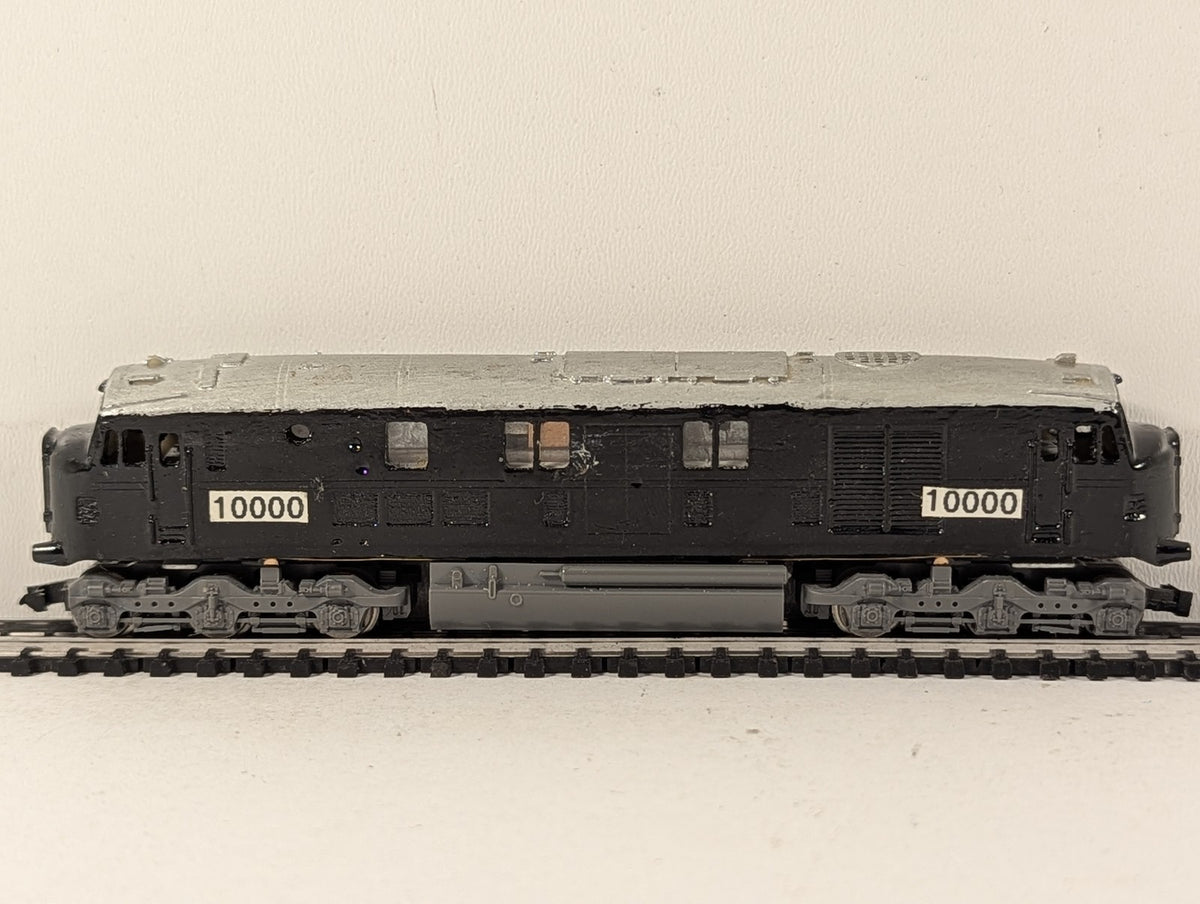 Hornby Minitrix N Gauge Class D16/1 LMS 10000 Diesel Locomotive Black and Silver