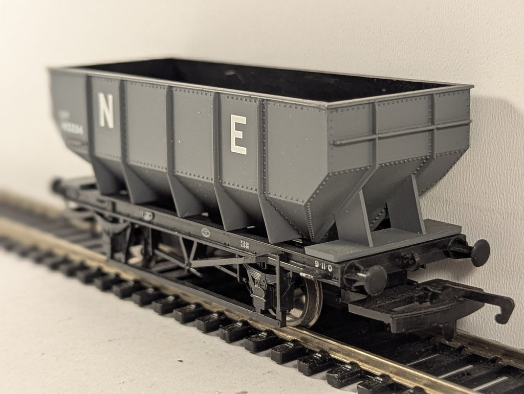 Bachmann OO Gauge LNER 20 Ton Steel Hopper Wagon Goods Wagon 193254 LNER Grey