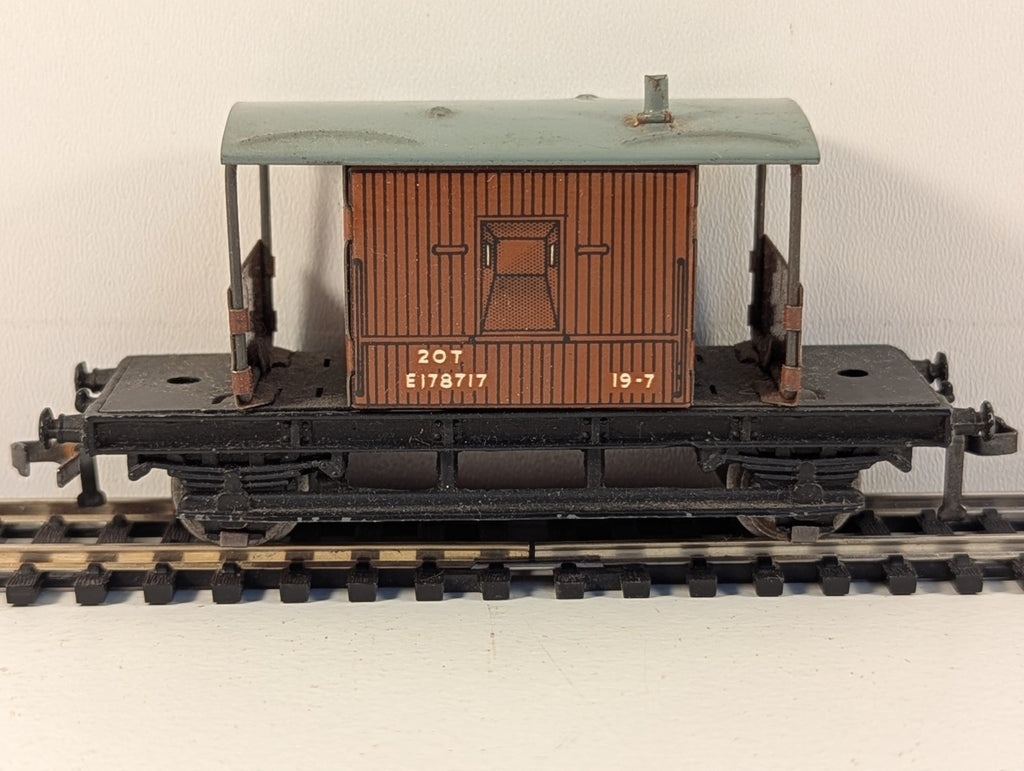Hornby Dublo OO Gauge Tinplate 20 Ton Goods Brake Van