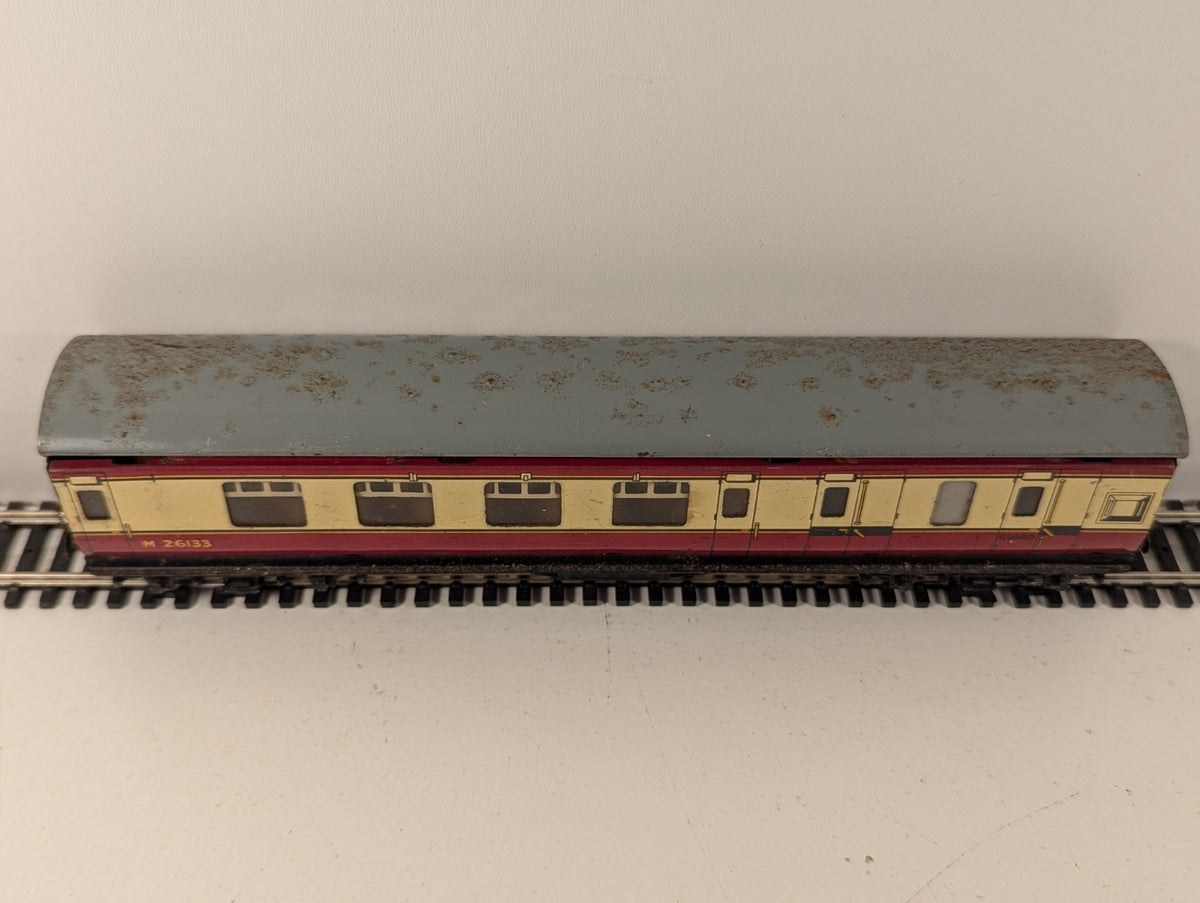 Hornby Dublo OO Gauge Tinplate Brake Coach “Blood and Custard”