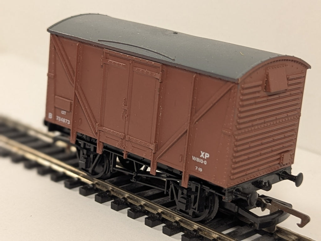 Dapol OO Gauge BR 12T Ventilated Van Goods Wagon B784873 BR Bauxite B32