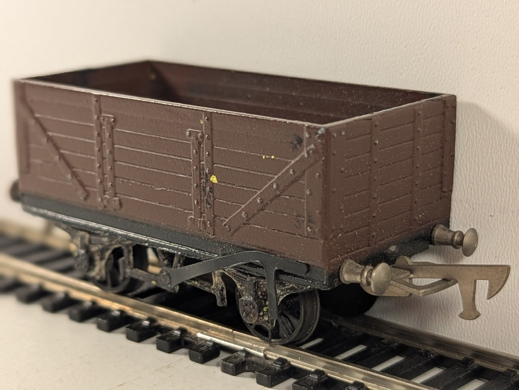 Graham Farish 5 Plank Wagon BR Brown