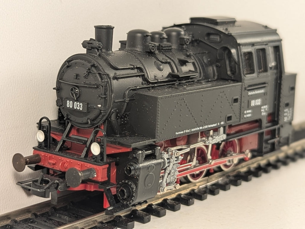 Roco HO Gauge DB Class 80 Steam Locomotive