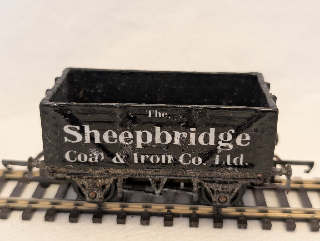 Tri-ang OO Gauge 7-Plank Coal Wagon Goods Wagon Sheepbridge Coal & Iron