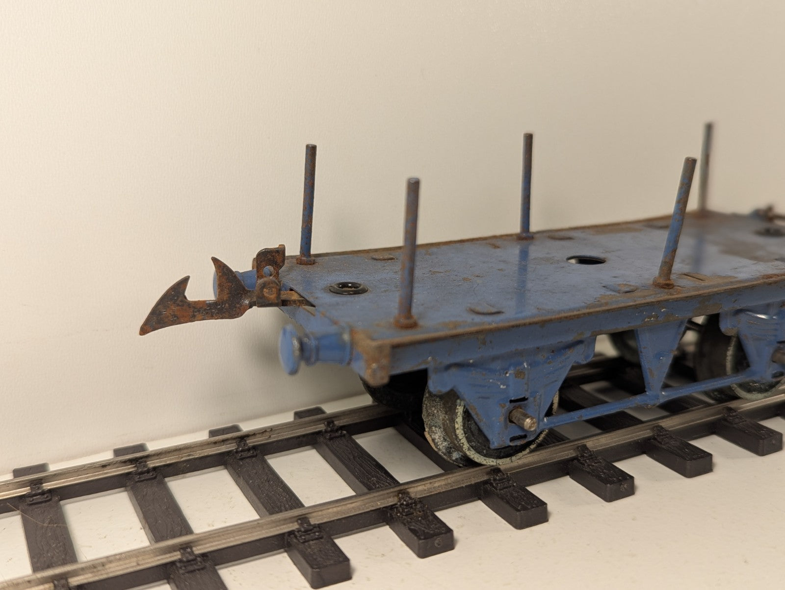Hornby Series O Gauge Tinplate Stake Wagon Blue
