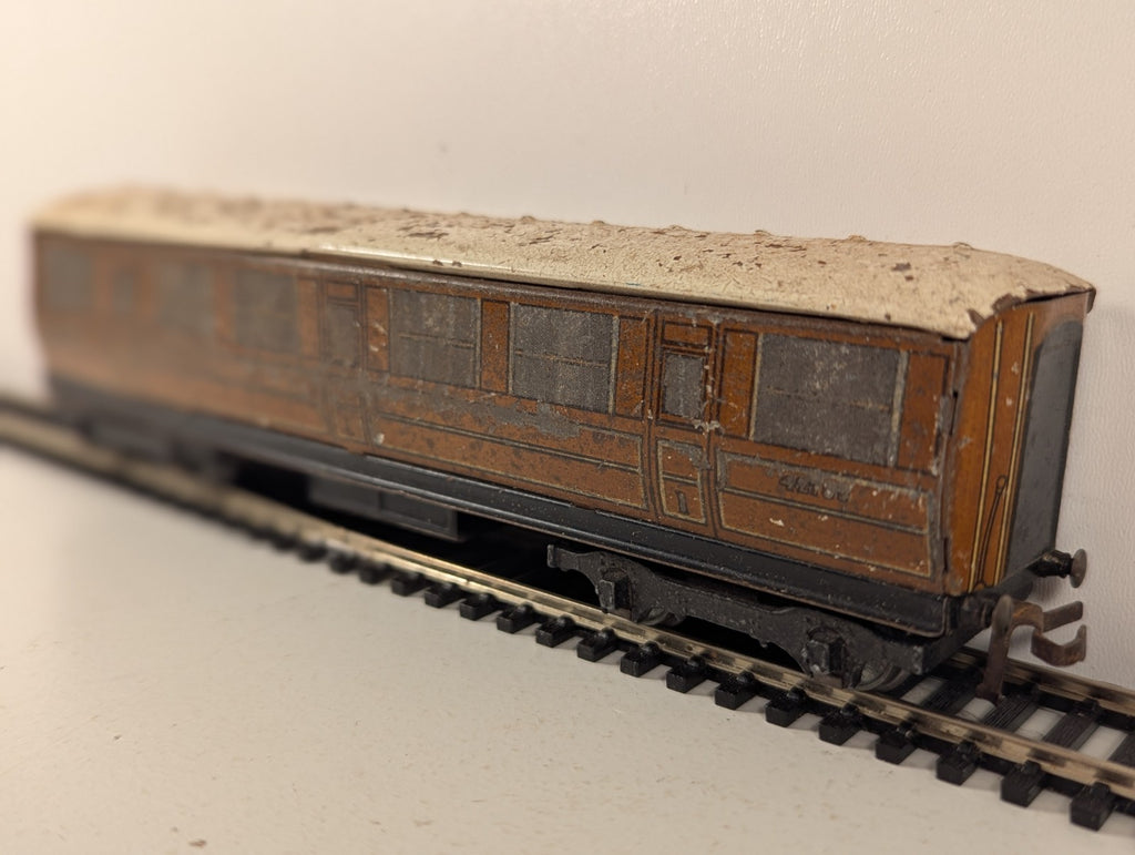 Hornby Dublo OO Gauge D1 LNER Composite Coach Passenger Coach 42759