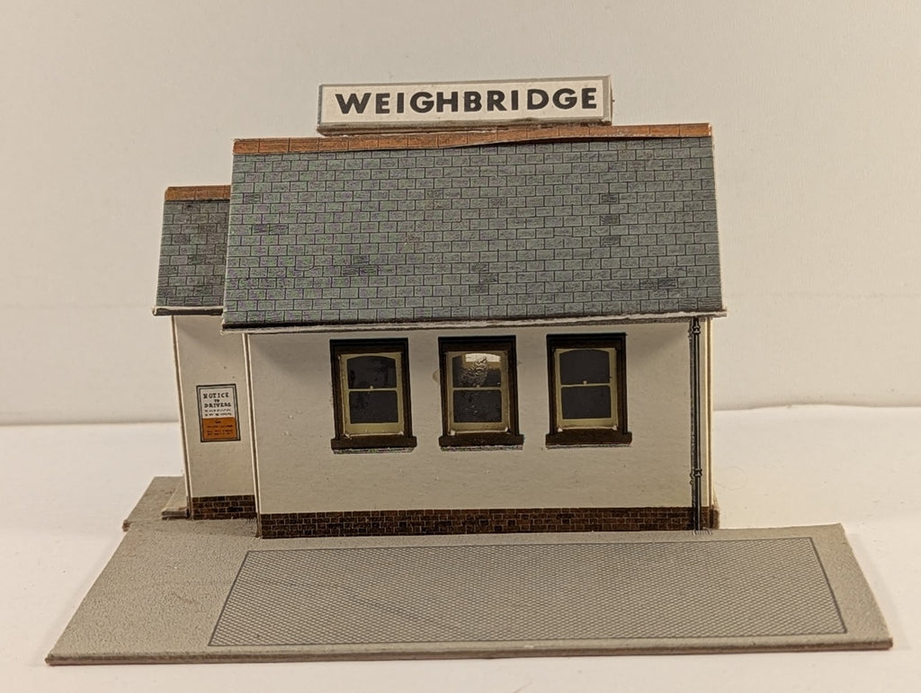 Superquick A8 OO/HO Gauge Weighbridge Station Kit