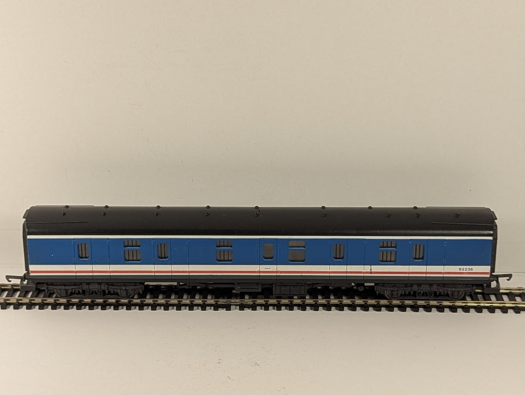 Lima OO Gauge BR Mk1 GUV Utility Van 92236 Network SouthEast 305615